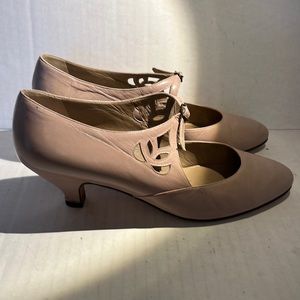 Vintage Perry Ellis women’s heel